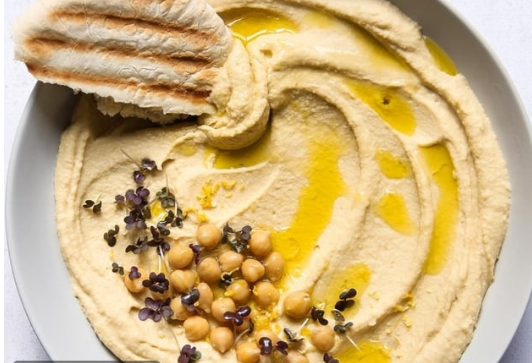 طرق فعّالة لتحضير الحمص وتناوله دون الشعور بالانتفاخ أو الانزعاج