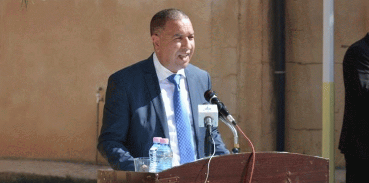 مسؤول جزائري يثير جدلًا بسبب الصحابي “أبو هريرة” (فيديو)