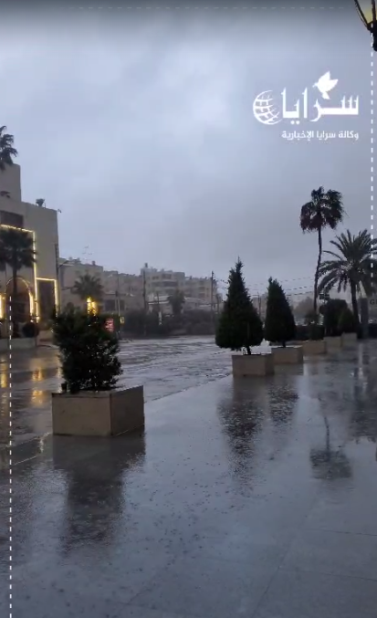 بالفيديو ..  أمطار الخير بالعاصمة عمان 