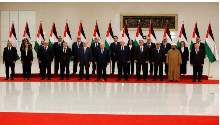 الحكومة الفلسطينية الجديدة تؤدي اليمين الدستورية