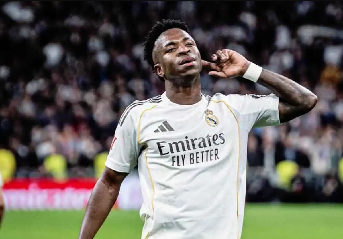 صفقة مفاجأة ..  هل يمهد ريال مدريد لرحيل فينيسيوس جونيور؟  