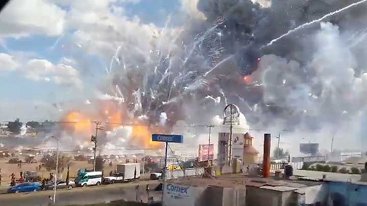 تركيا : 40 جريحاً بانفجار مصنع ألعاب نارية