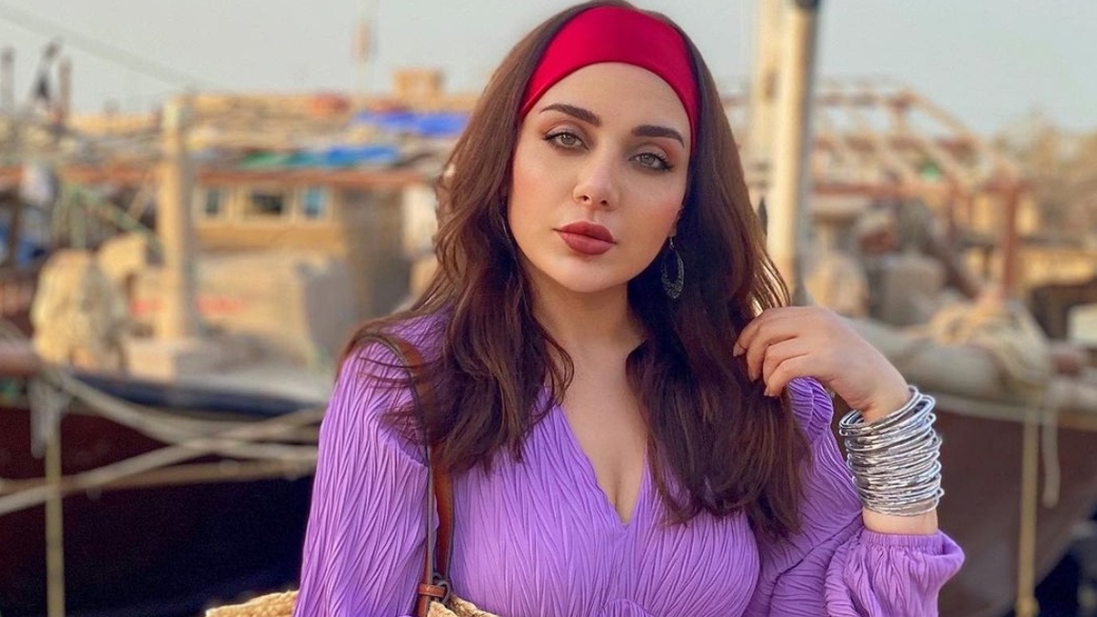 بالفيديو  ..  ابنة هيفاء وهبي بأول ظهور بعد إجرائها عملية جراحية 
