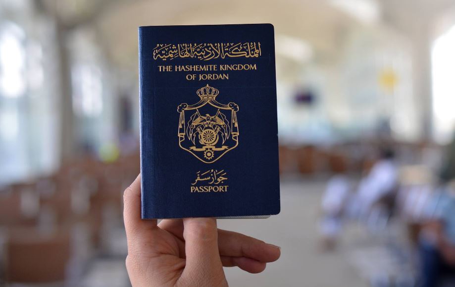 باستثمارات تجاوزت 1.15 مليار دينار  ..  أبو غزالة: قرار الجنسية عبر الاستثمار استفاد منه 685 شخصاً