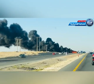 بالفيديو  ..  إصابة شخص بحادث تدهور وإشتعال صهريج محروقات على الطريق الصحراوي 