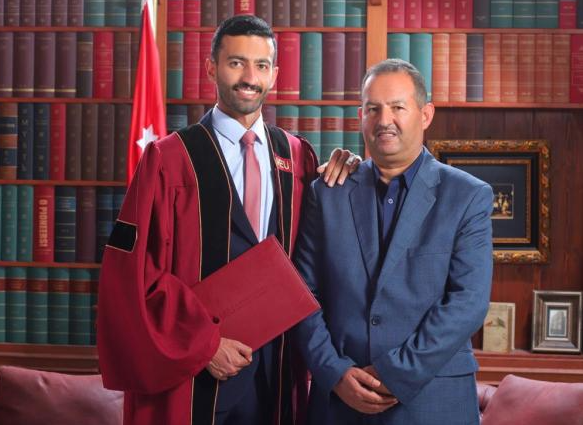 المهندس عمر الحيصة  ..  مبارك التخرج