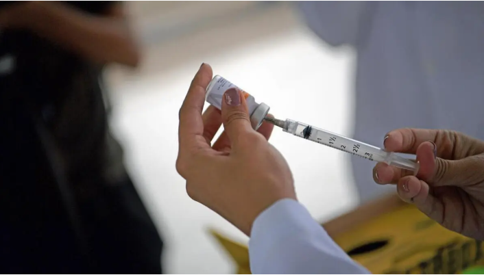 كشف مفاجئ ..  لقاح الحزام الناري قد يبطئ الشيخوخة البيولوجية