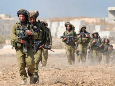 إسرائيل تعتقل جنودا لتسريبهم أعداد القتلى بـ "الواتس أب"