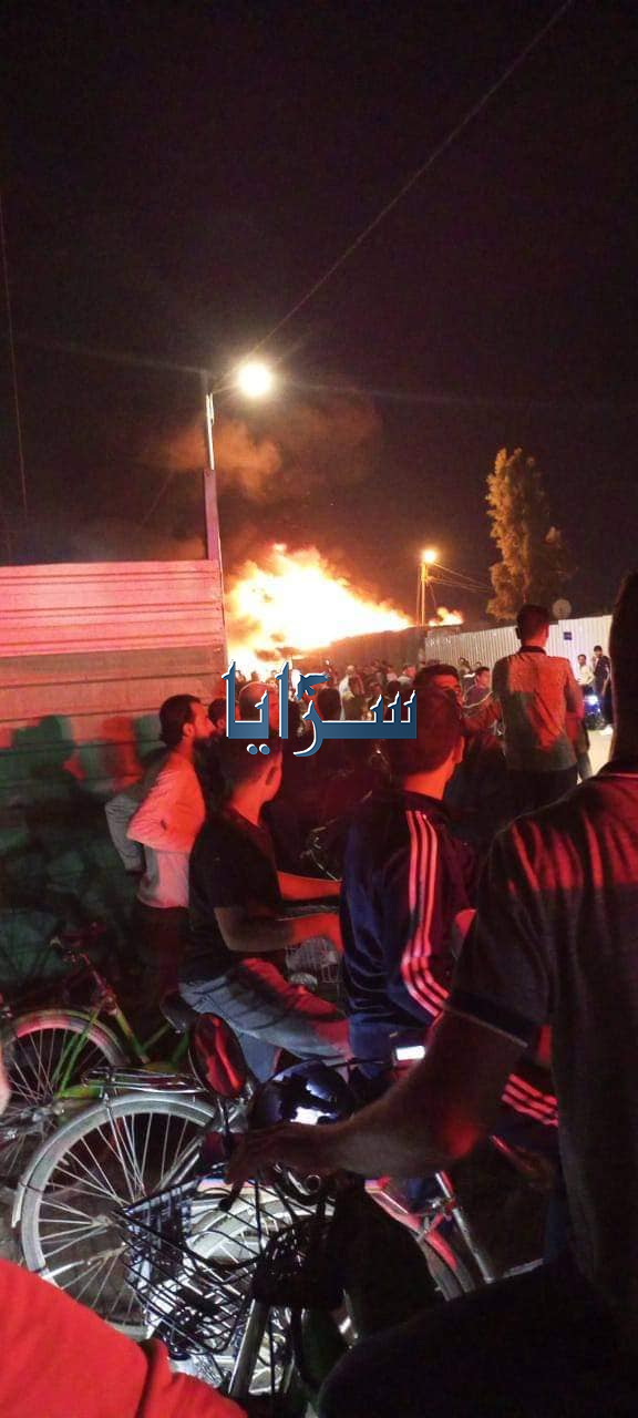 3 إصابات إثر حريق كبير في مخيم الزعتري - صور