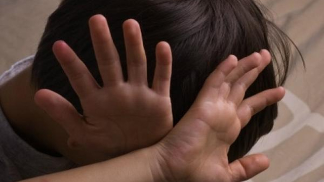 الأشغال المؤقتة "8 سنوات " لشاب هتك عرض طفلين خلال نشاط تعليمي