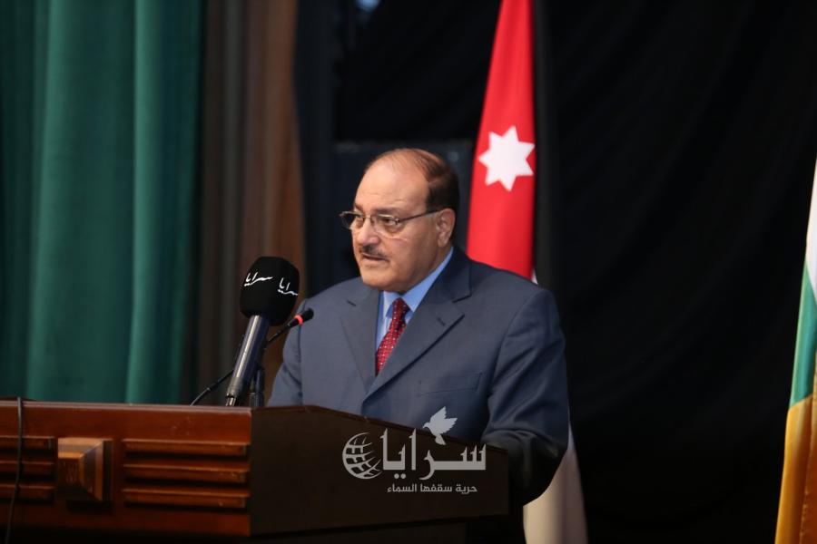 الطويسي يرعى حفل تخريج طلبة أكاديمية درب الإبداع في الجامعة الأردنية  ..  صور 