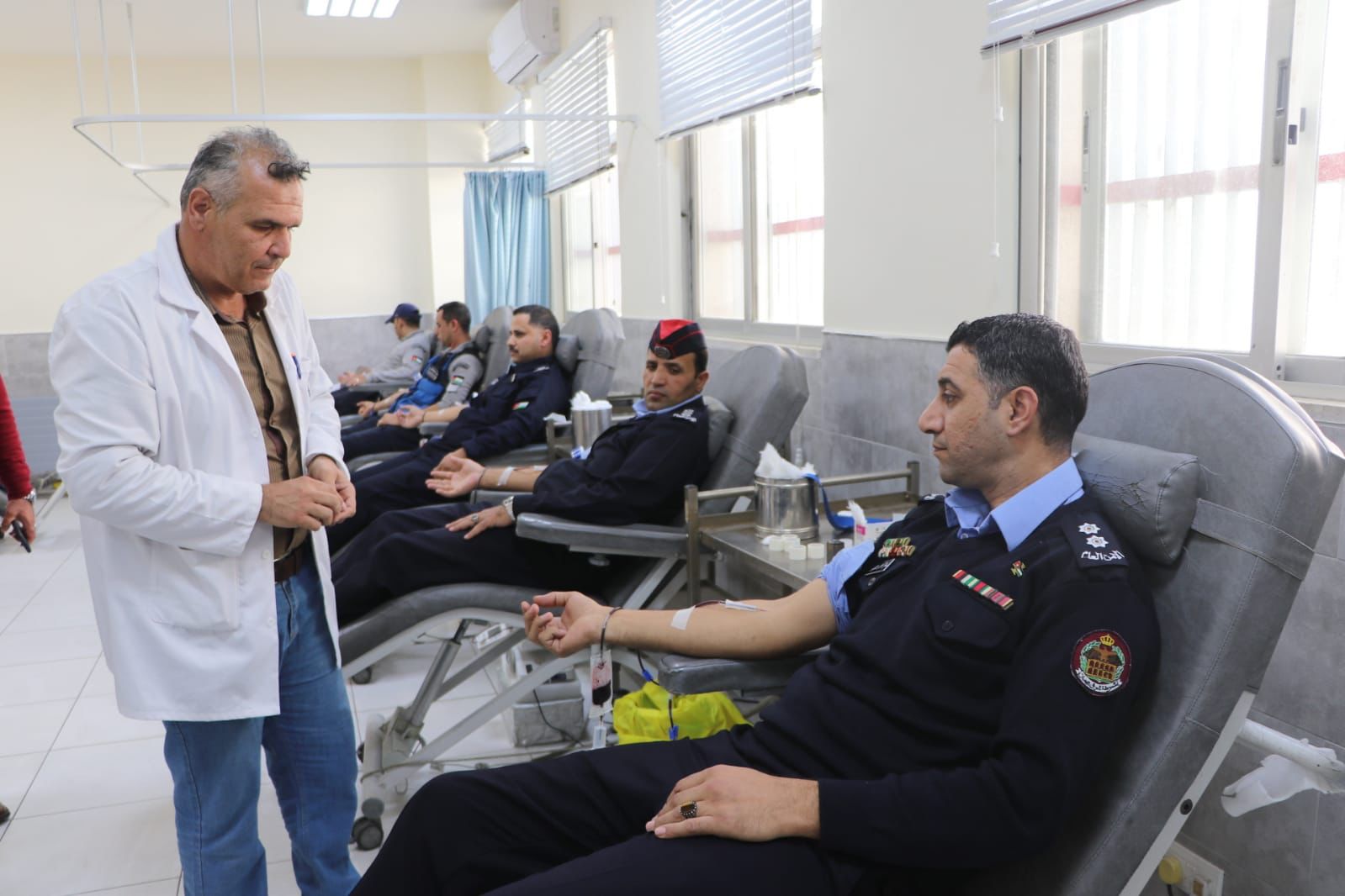 مديرية الأمن العام تنظم حملة للتبرع بالدم