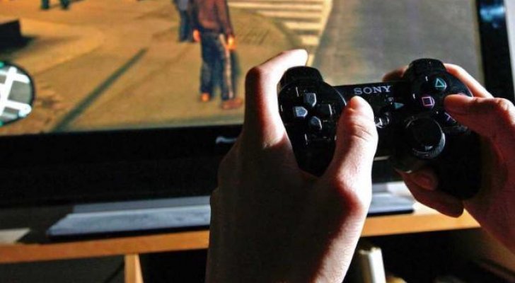 بسبب لعبة فيديو ..  الشرطة تهرع إلى منزل في ألمانيا