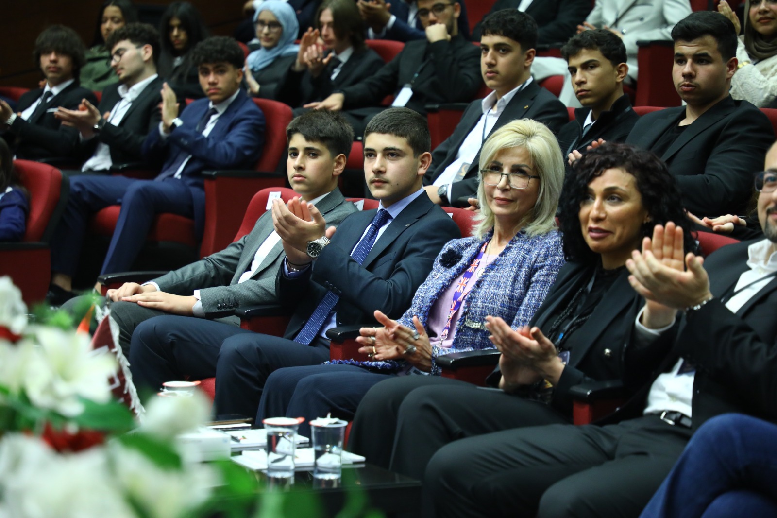 "الشرق الأوسط" تحتضن فعاليات جلسات تحاكي نموذج الأمم المتحدة بمشاركة طلبة  مدارس عدة