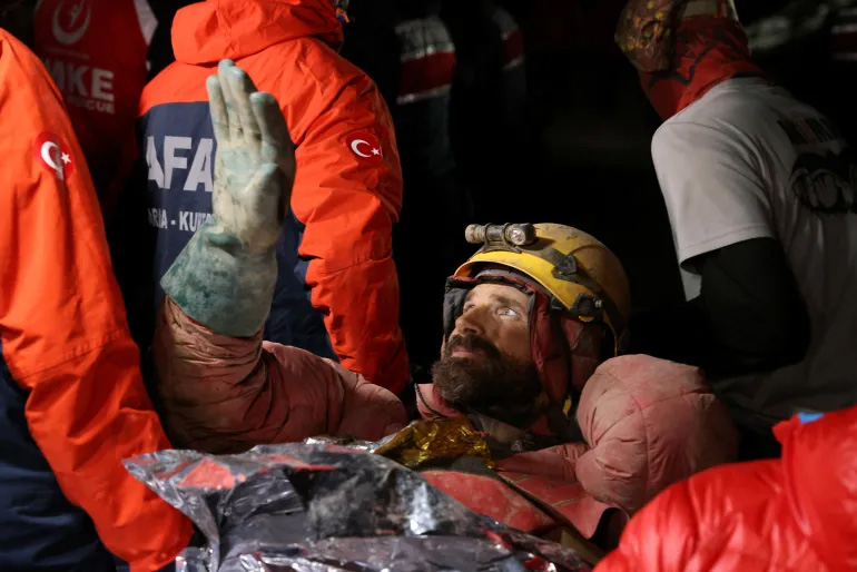 إنقاذ باحث أمريكي بعد 9 أيام تحت الأرض في تركيا