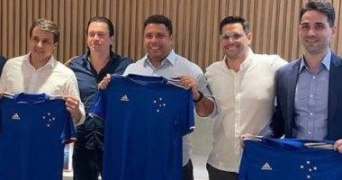 النجم البرازيلي رونالدو يشتري نادي كروزيرو البرازيلي