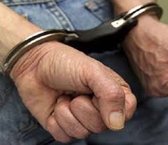 الحكومة توعز  بإلقاء القبض على كل من يقوم بحمل السلاح