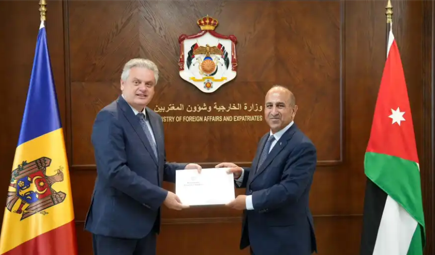 الخارجية تتسلم أوراق اعتماد سفير مولدوفا سيريبريان