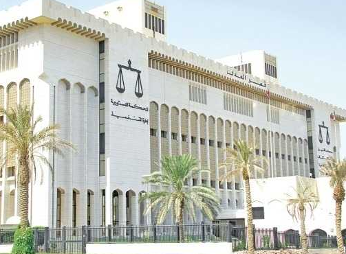 الكويت  ..  السجن 5 سنوات لسكرتيرة نائب سابق بتهمة النصب      