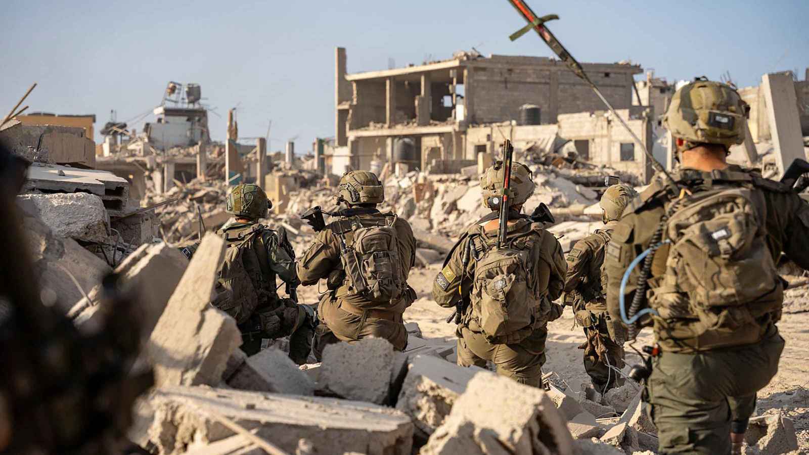 انهيار مبنى فوق جنود لواء غيفعاتي في رفح  