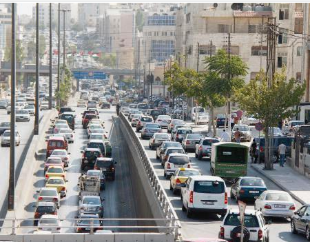 شوارع عمان تتحمل 5 أضعاف طاقتها
