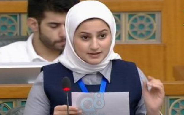 بالفيديو ..  قطعوا الصوت عن هذه الطالبة الكويتية ..  تعرف على السبب