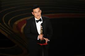 رامي مالك يتوج بجائزة أوسكار "أفضل ممثل"