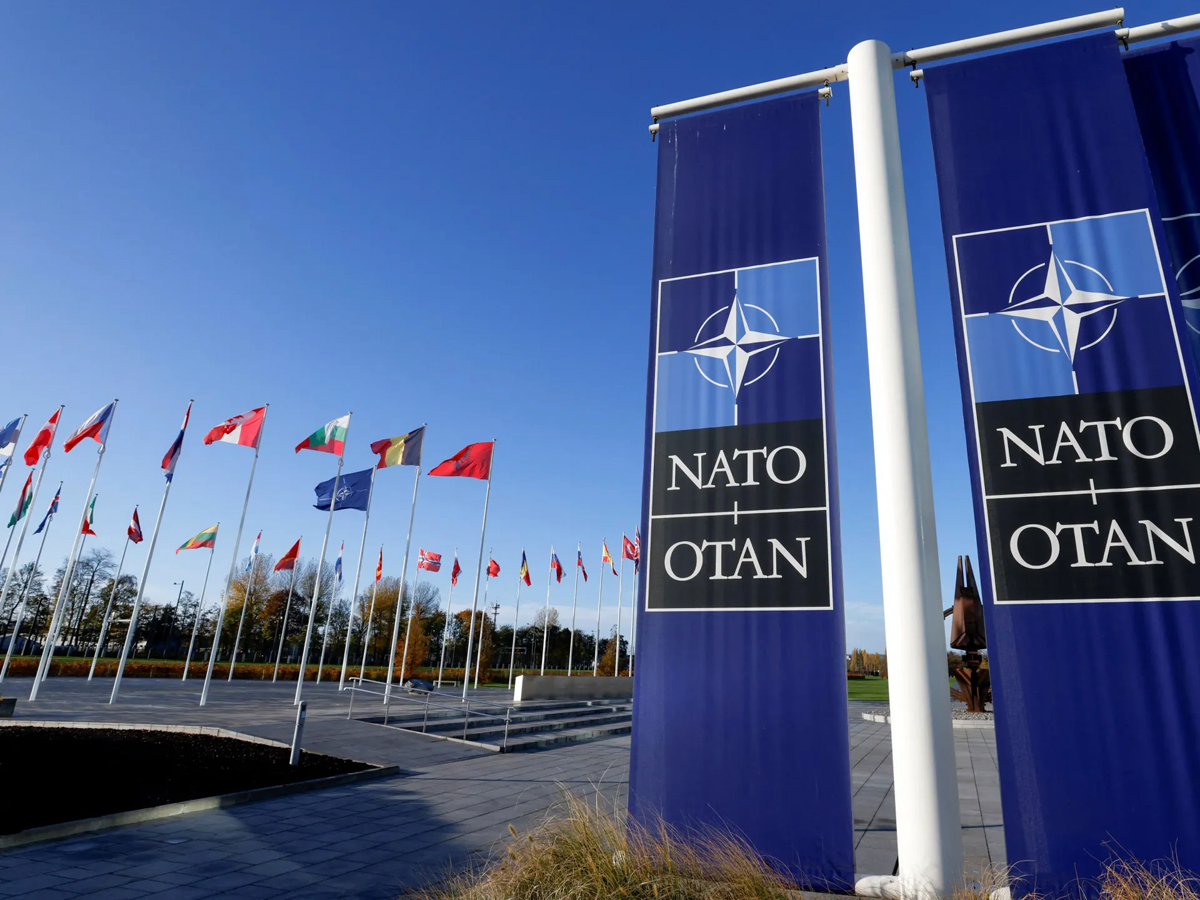الناتو يستبعد نهاية سريعة للحرب الروسية الأوكرانية 