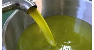 المؤسسة الاستهلاكية العسكرية : الأعاصير أخرت جميع البضائع من المغرب العربي بما فيها الزيت التونسي