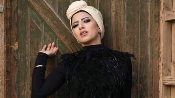 بالفيديو ..  قصة فنانة مصرية شاهدوها 9 ملايين شخص في "صلاة الفجر"