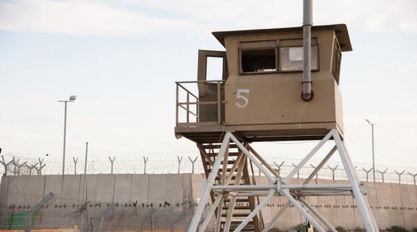 3 أسرى فلسطينيين يواصلون إضرابهم عن الطعام رغم تدهور وضعهم الصحي