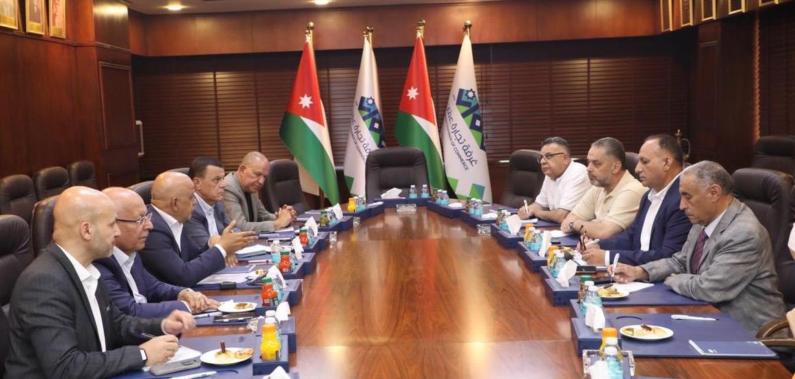 تجارة عمّان ونقابة أصحاب مكاتب تأجير السيارات تبحثان تحديات القطاع