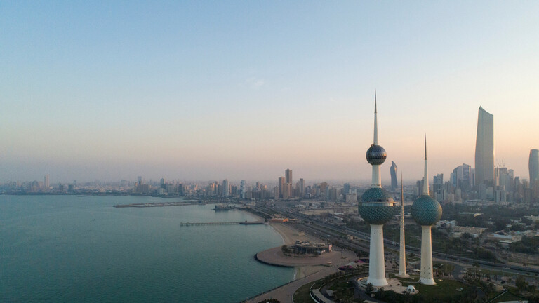 وزراء الحكومة الكويتية يقدمون استقالاتهم إلى رئيس الوزراء