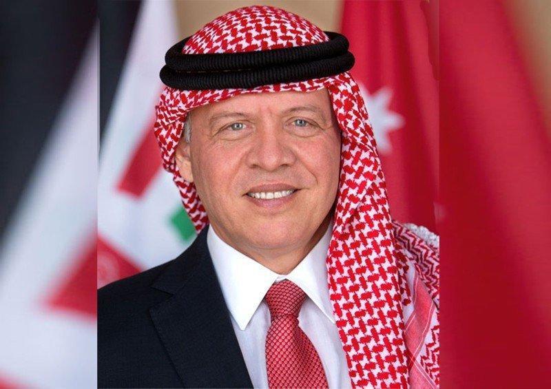 الملك :السلام على من أنارت رسالته طريق البشرية