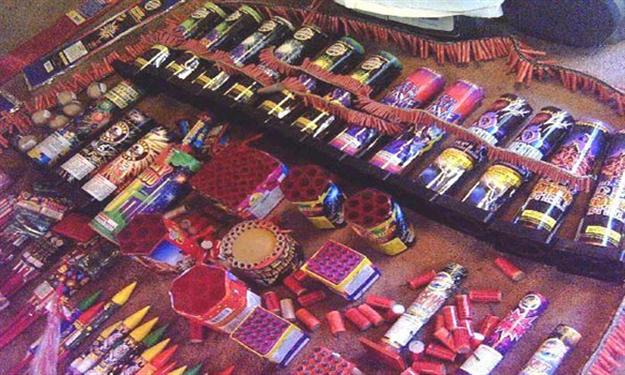 الجمارك الأردنية تحبط تهريب العاب نارية 