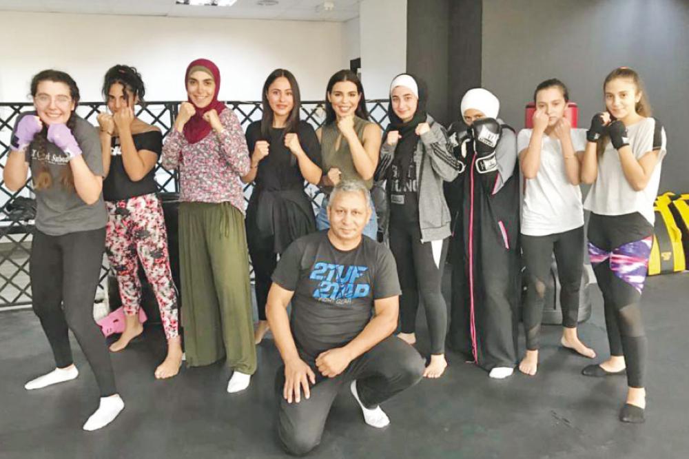لأول مرة في الأردن   ..  40 فتاة "ملاكمة" يجتمعن في أول بطولة 