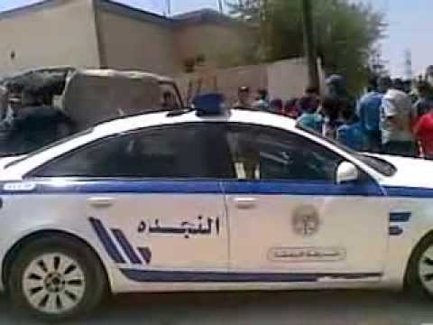 لحظة سقوط قذيفة سورية على مدينة الرمثا