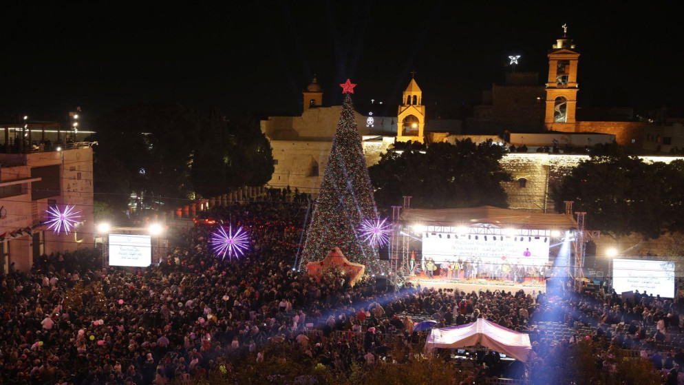 بيت لحم تُضيء شجرة الميلاد وسط حضور رسمي وديني ودبلوماسي واسع