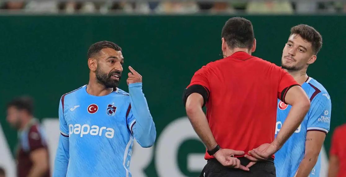رد فعل مفاجئ ..  أول تحرك من محمد صلاح بعد استقالة مدرب طرابزون  