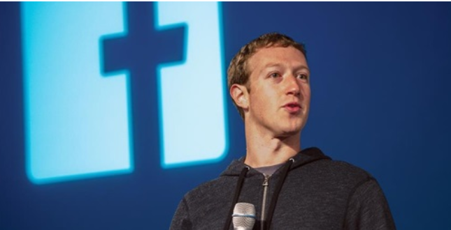  زوكربيرغ يعلن استقالة مدراء كبار في فيسبوك منهم المسؤولان عن واتساب والتطبيقات الهاتفية