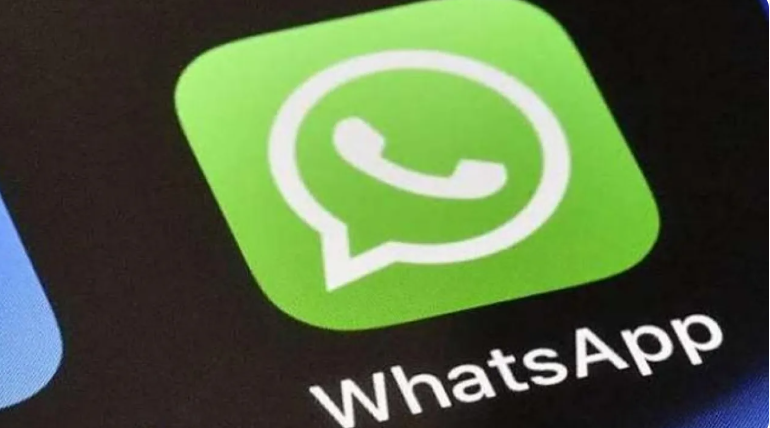 «واتساب» يرفع مستوى الخصوصية ..  رسائل سرية لا تظهر إلا بضغطة