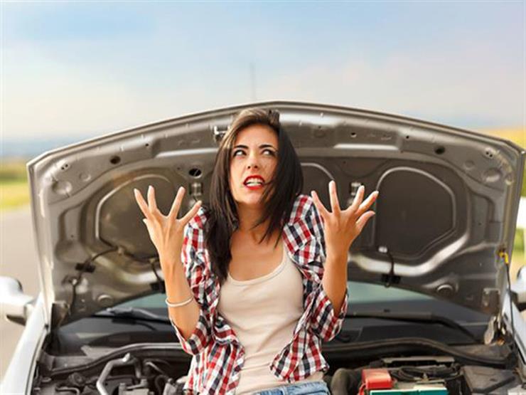 لماذا تعتبر النساء أكثر غضبًا من الرجال خلف عجلة القيادة؟