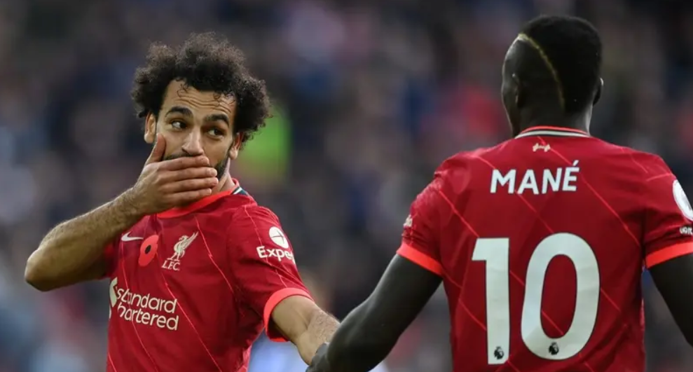 جماهير ليفربول بغضب: رحيل ماني كشف مستوى صلاح