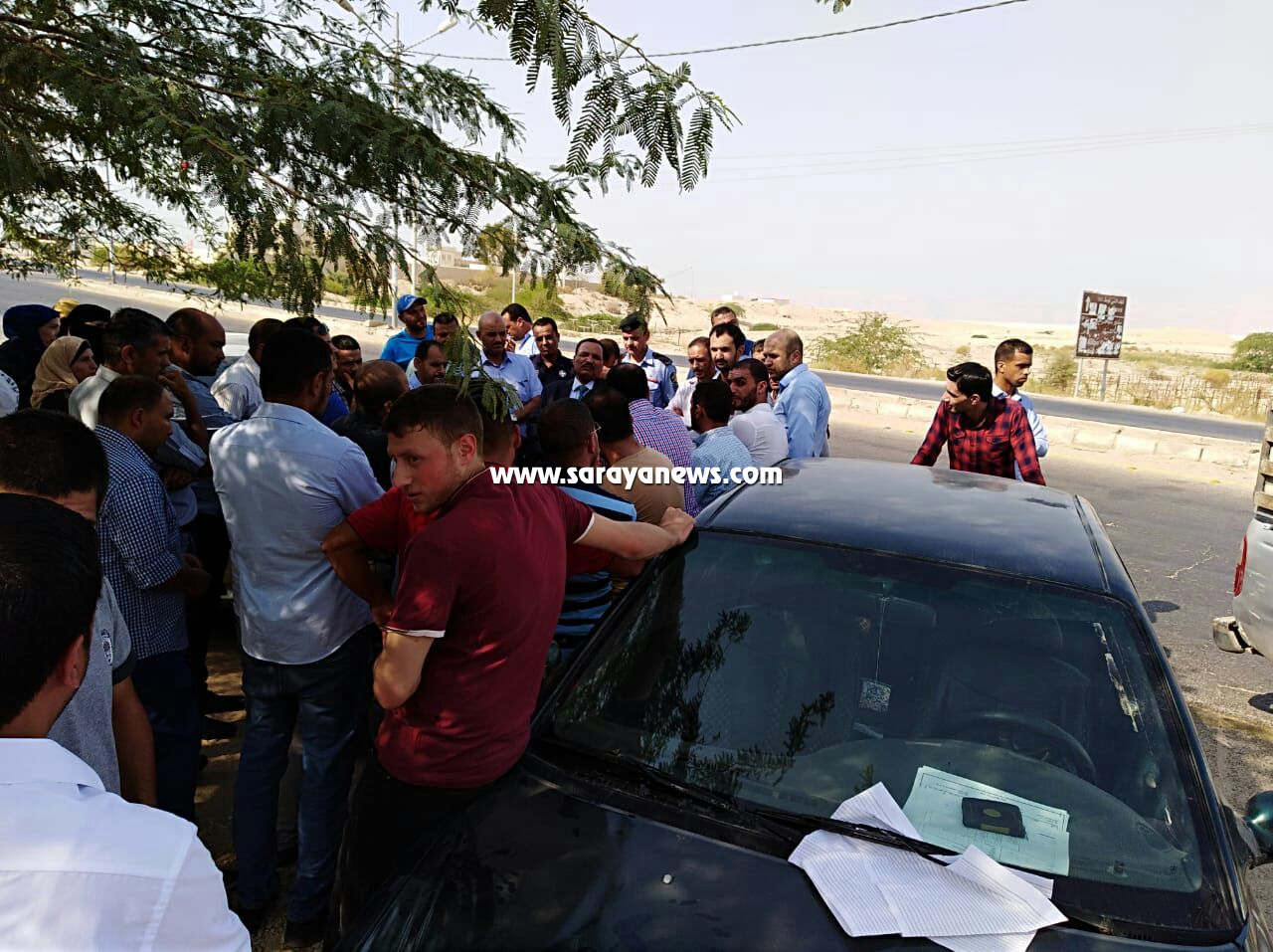 بالصور  ..  معلمو الأغوار الجنوبية يعتصمون احتجاجا على تجاهل وزير التربية لهم ..  بيان 