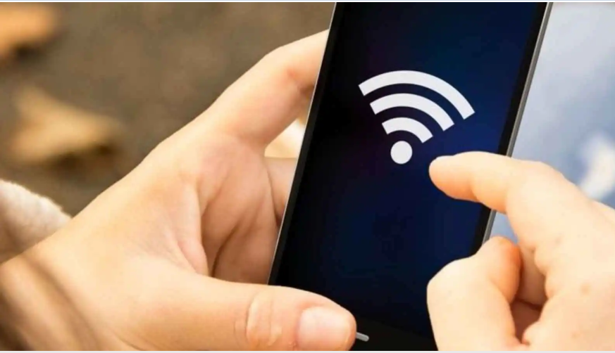 كيف يمكن لشبكة "واي فاي" في هاتفك أن "تخونك" بهدوء؟