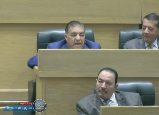 الزعبي "يفتح النار" على أحد النواب: عايروني بلفظك "النابي" تحت القبة
