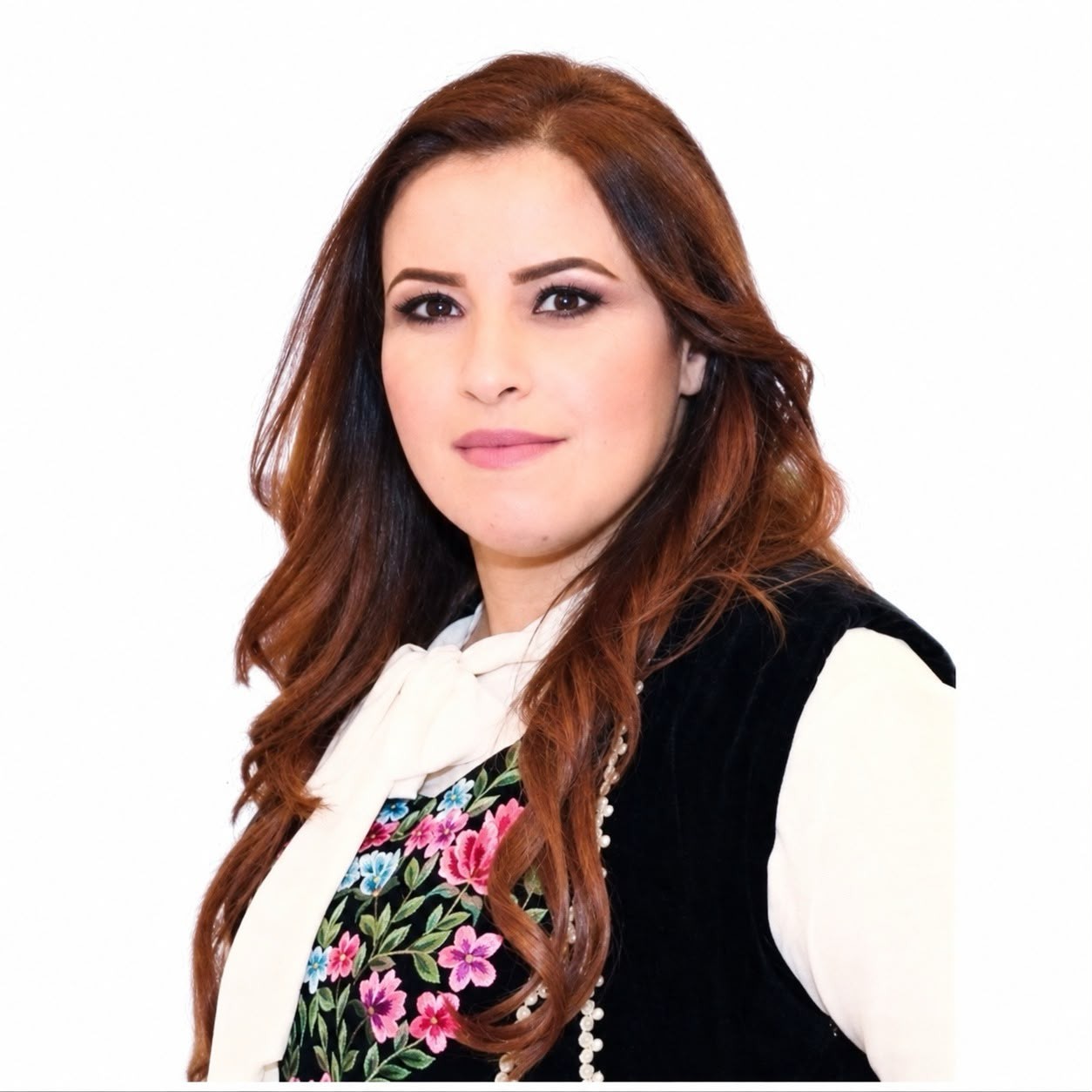العموش تكتب : غصن الزيتون ..  حين تتكلم الذاكرة الشعرية