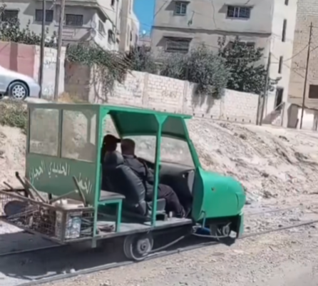 فقط في الأردن قطار هونداي افانتي  ..  فيديو