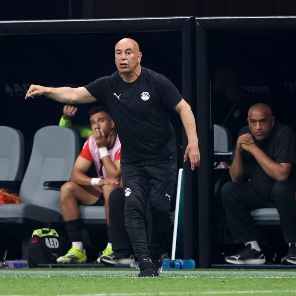 الاتحاد المصري يعلن تجديد التعاقد مع حسام حسن