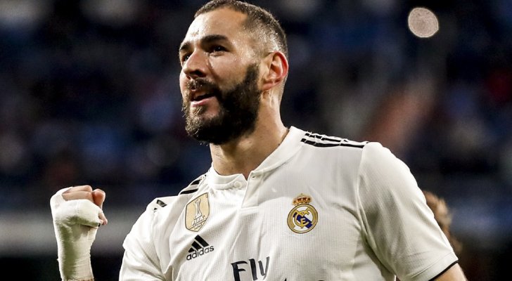 ريال مدريد يكتسح هويسكا ويحافظ على صدارة الدوري الإسباني